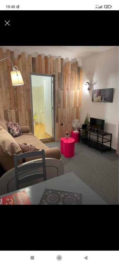 Le Studio Hotel Barjols Buitenkant foto